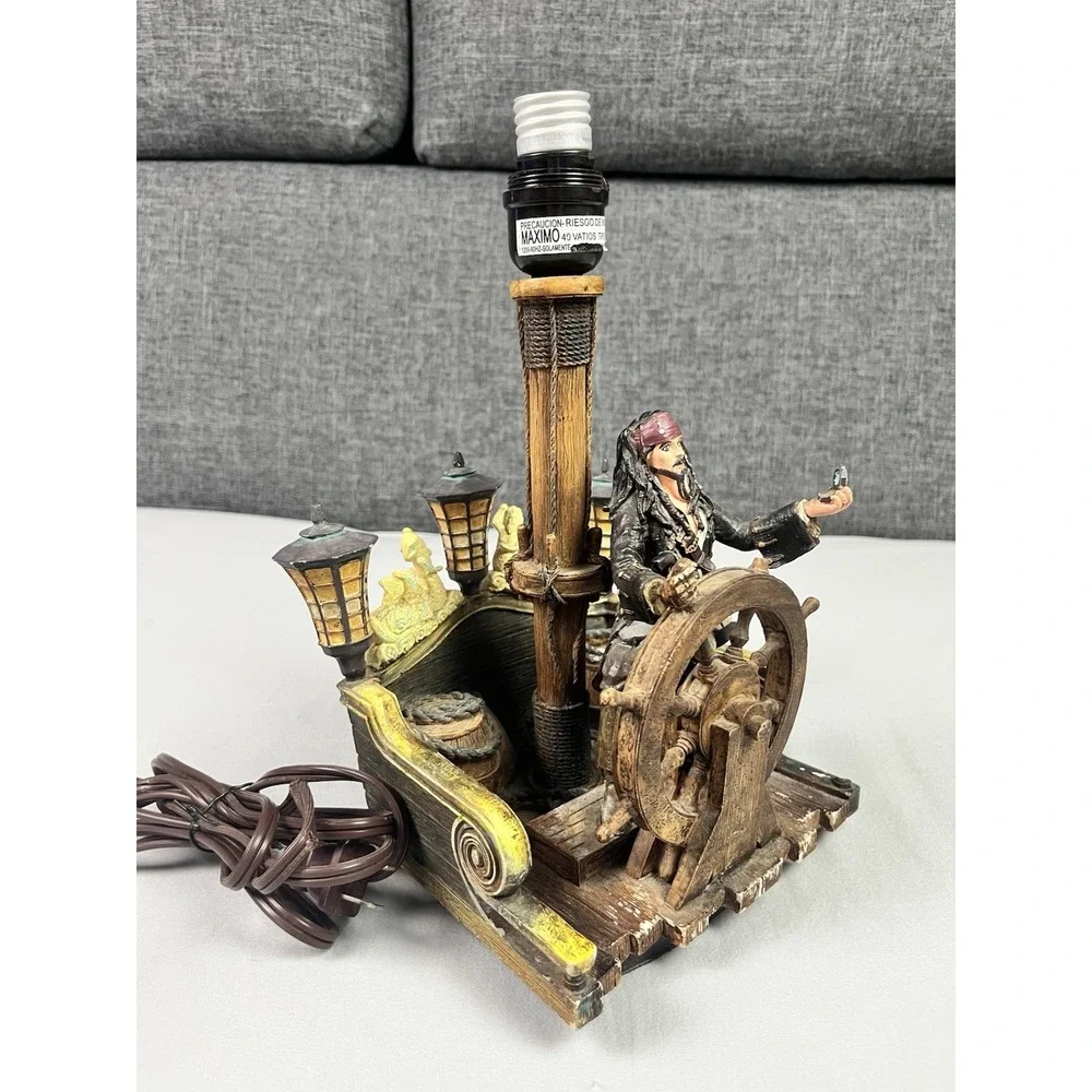 DISNEY PIRATES OF THE CARIBBEAN JACK SPARROW TABLE LAMP 2007 HAMPTON BAY RARE